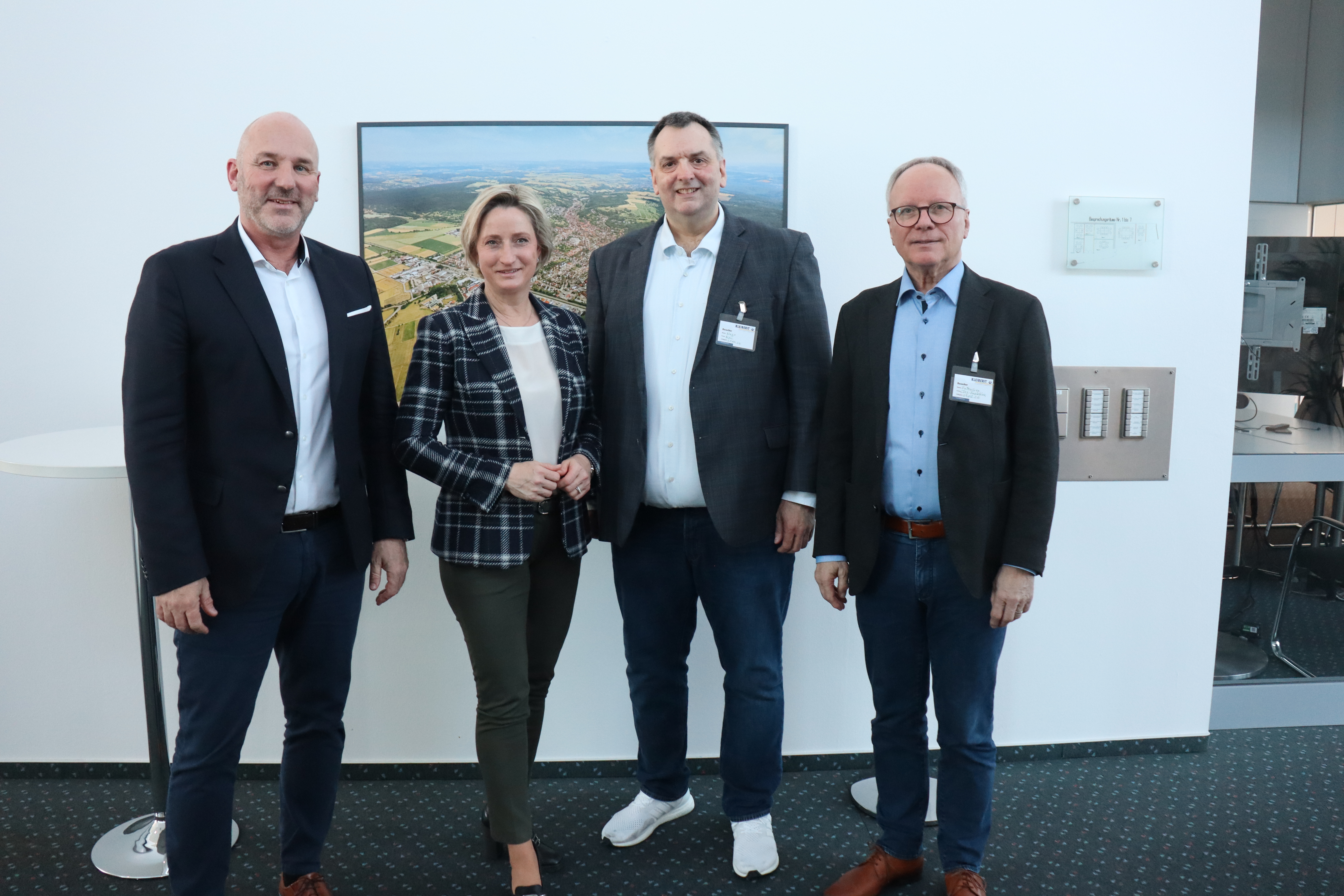 Dr. Helmut Meffert (Kleiberit), Ministerin Dr. Nicole Hoffmeister-Kraut, Ansgar Mayr MdL und Gerhard Fritscher (CDU Weingarten)